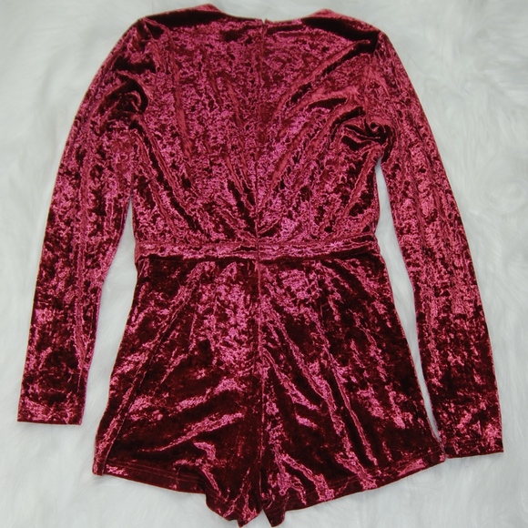 NWOT Burgundy V-Neck Velvet Jumper - Picture 3 of 4